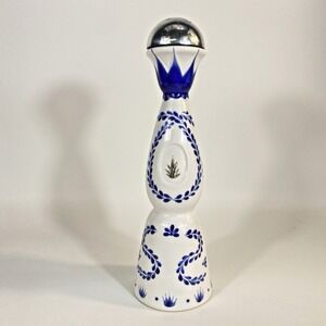 Clase Azul Reposado Empty 750ml Ceramic Decanter Talavera Blue White Bar Decor